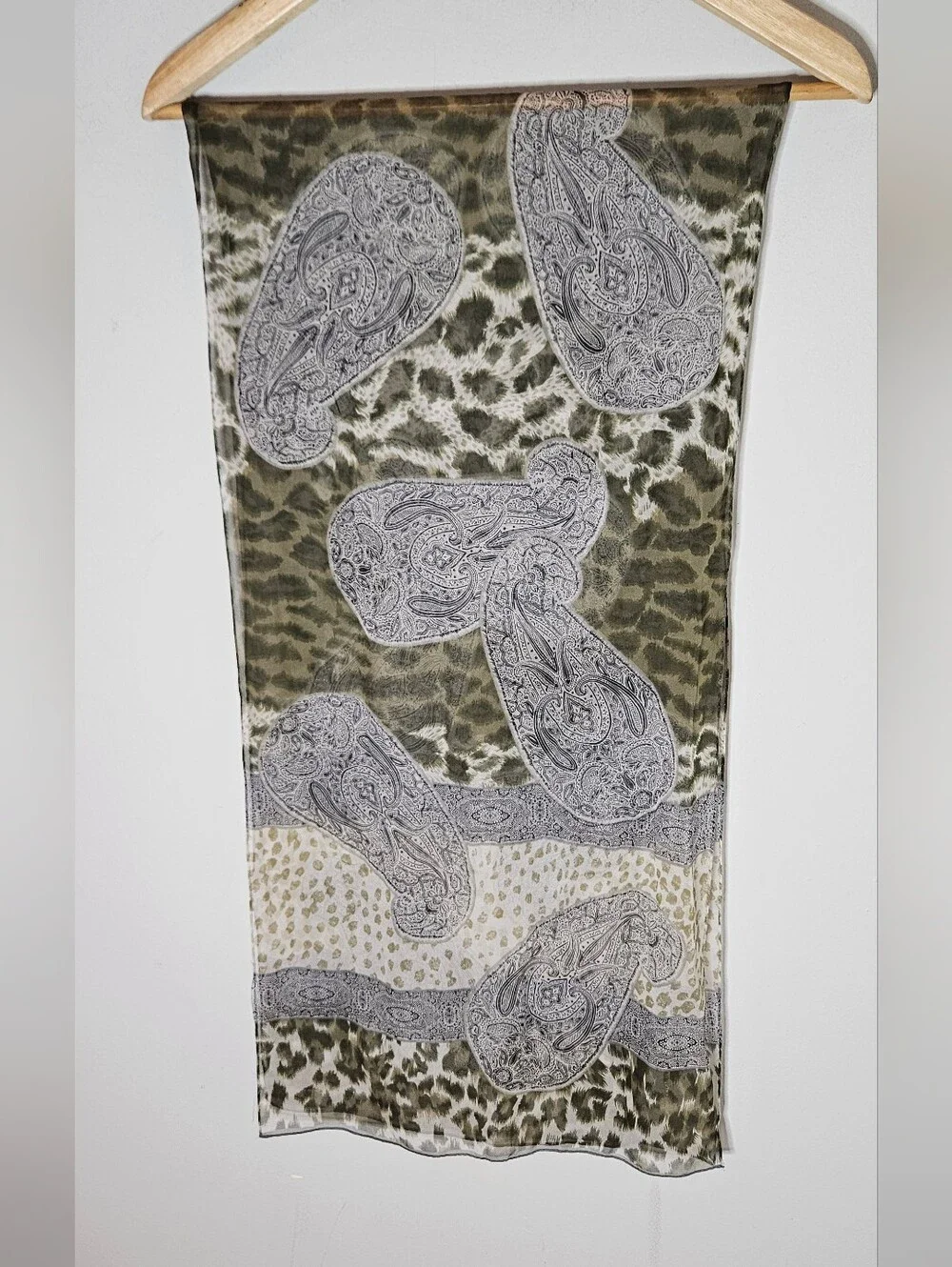 Oscar De La Renta Silk Scarf Leopard Paisley Green Brown 15×58